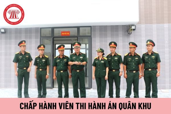 Trường hợp nào Chấp hành viên thi hành án quân khu không được hưởng phụ cấp đặc thù?