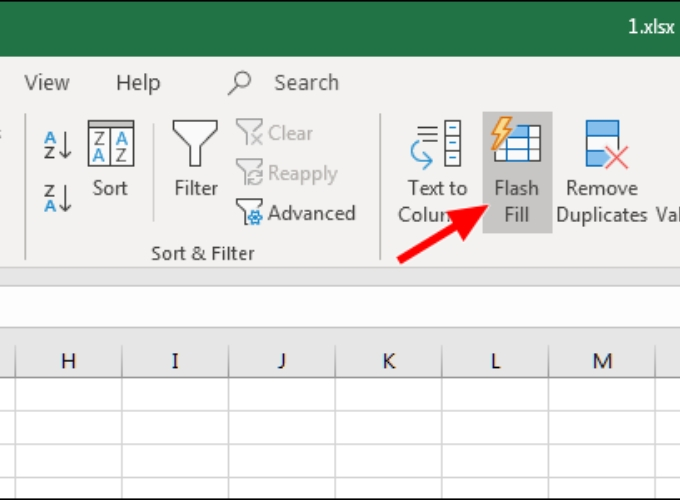 Cách sử dụng Flash Fill trong Excel để chuyển đổi định dạng chữ in hoa sang thường