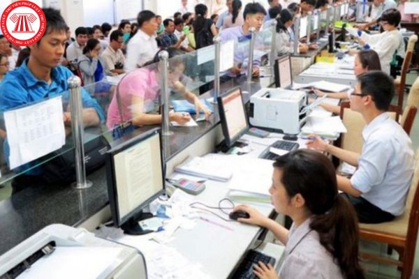 Quốc hội đã chốt cán bộ công chức được hưởng thêm phụ cấp và chế độ ưu đãi khi làm việc trong điều kiện nào?
