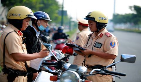 Các quy định về không mang giấy phép lái xe máy phạt bao nhiêu tại Việt Nam