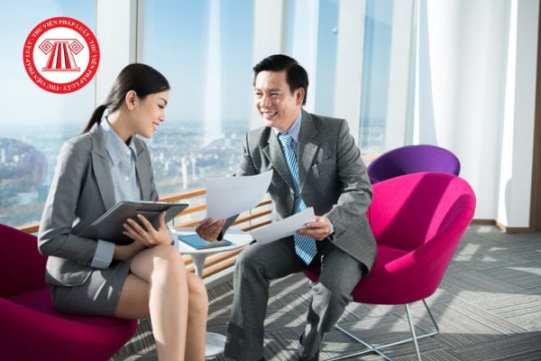 Cá nhân hành nghề môi giới bất động sản có bắt buộc cần chứng chỉ hành nghề không?