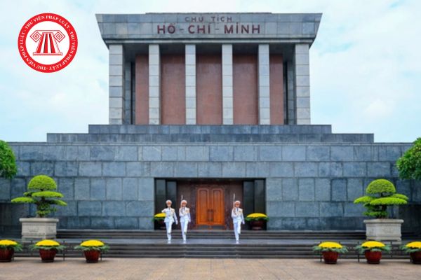 Giờ mở cửa Lăng Bác năm 2025 mới nhất? Tham quan Lăng Bác có mất phí không?