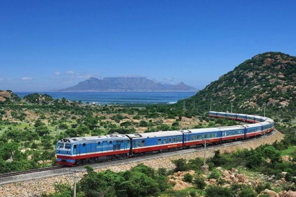 Triển khai Dự án đường sắt Lào Cai Hà Nội Hải Phòng năm 2025 có những nhiệm vụ gì? 