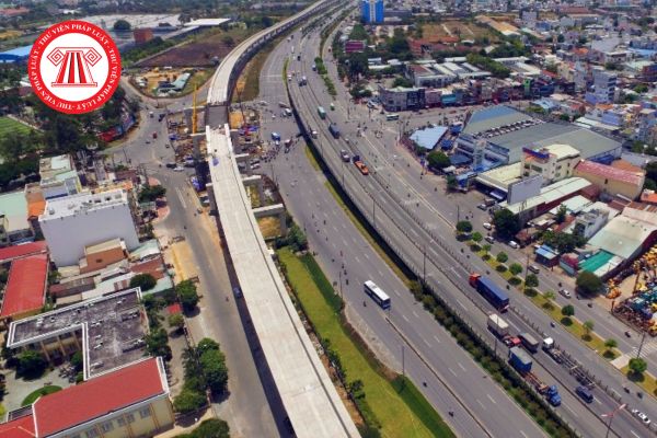 Giá đền bù khi thu hồi đất làm đường năm 2025 được quy định ra sao?