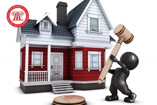 Trách nhiệm của UBND cấp xã trong việc giao đất thông qua đấu giá quyền sử dụng đất 2025?