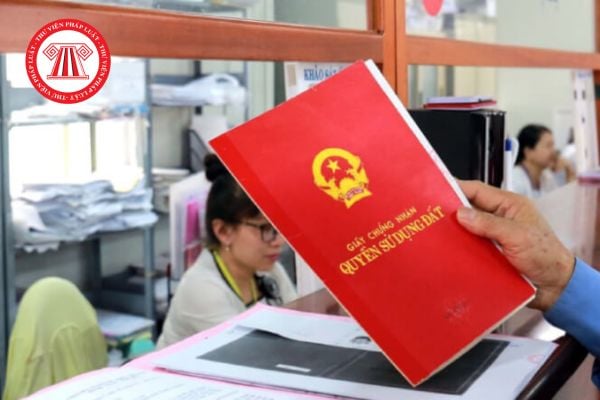 Có được cấp lại sổ đỏ khi bị rách, ố nhòe không? Hồ sơ, thủ tục ra sao?