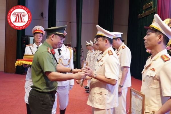 Mẫu báo cáo thành tích Chiến sĩ thi đua cơ sở năm 2025 mới nhất? Tải về? 
