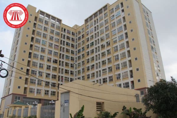 Nhà ở thuộc tài sản công và Trách nhiệm của đại diện chủ sở hữu nhà ở thuộc tài sản công bao gồm những gì?