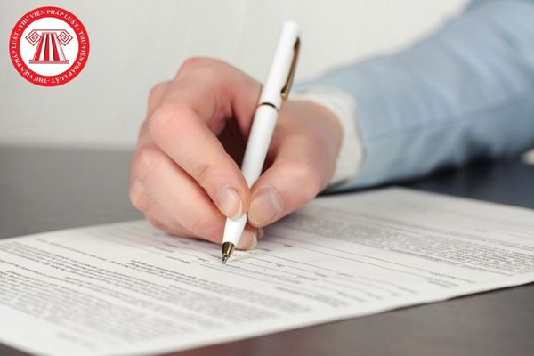 Hướng dẫn viết Phương hướng biện pháp khắc phục hạn chế khuyết điểm trong Bản kiểm điểm đảng viên 2025?