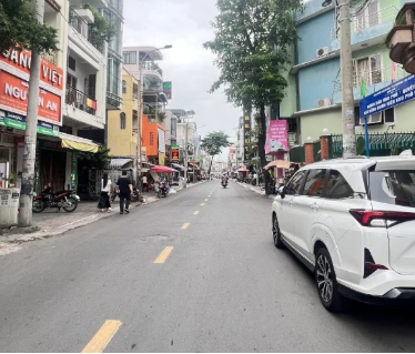 Bán nhà Trần Khắc Chân Quận 1