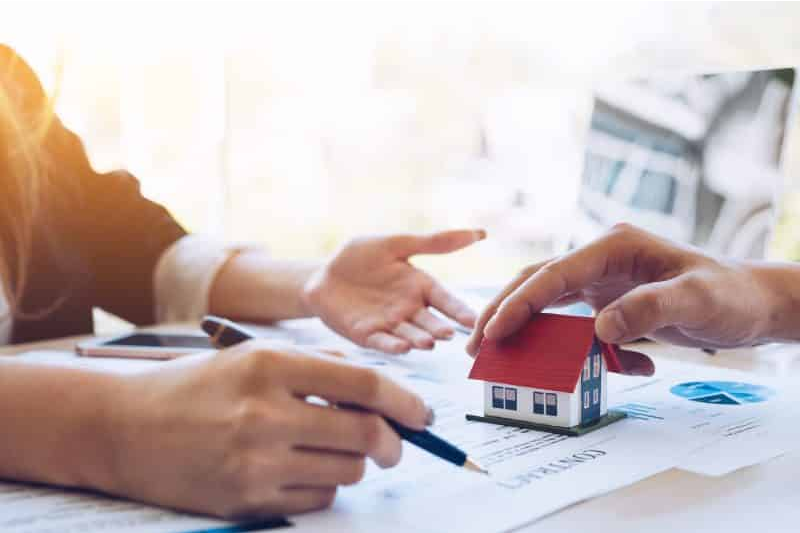 miễn thuế thu nhập cá nhân khi chuyển nhượng quyền sử dụng đất