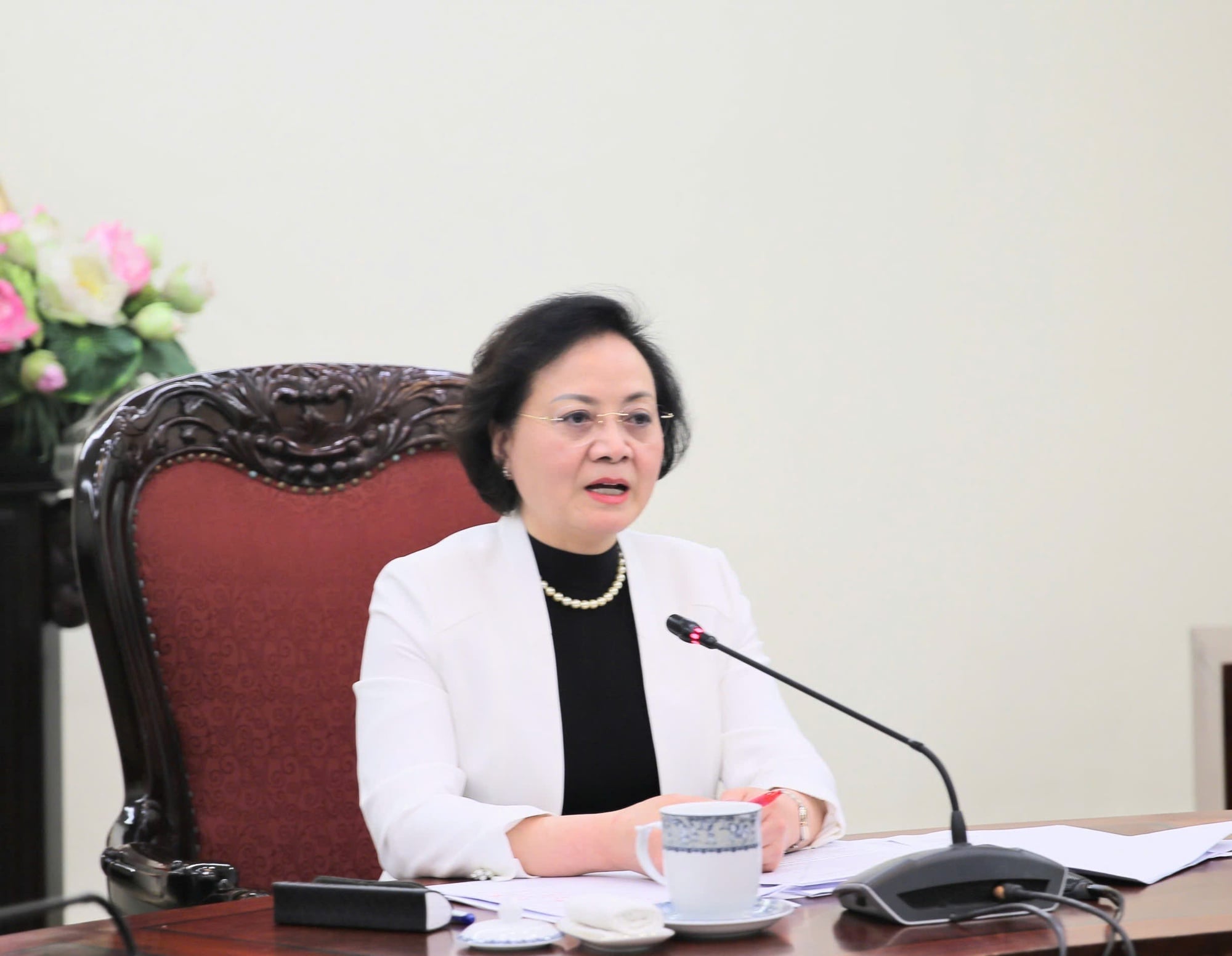 Pháp luật