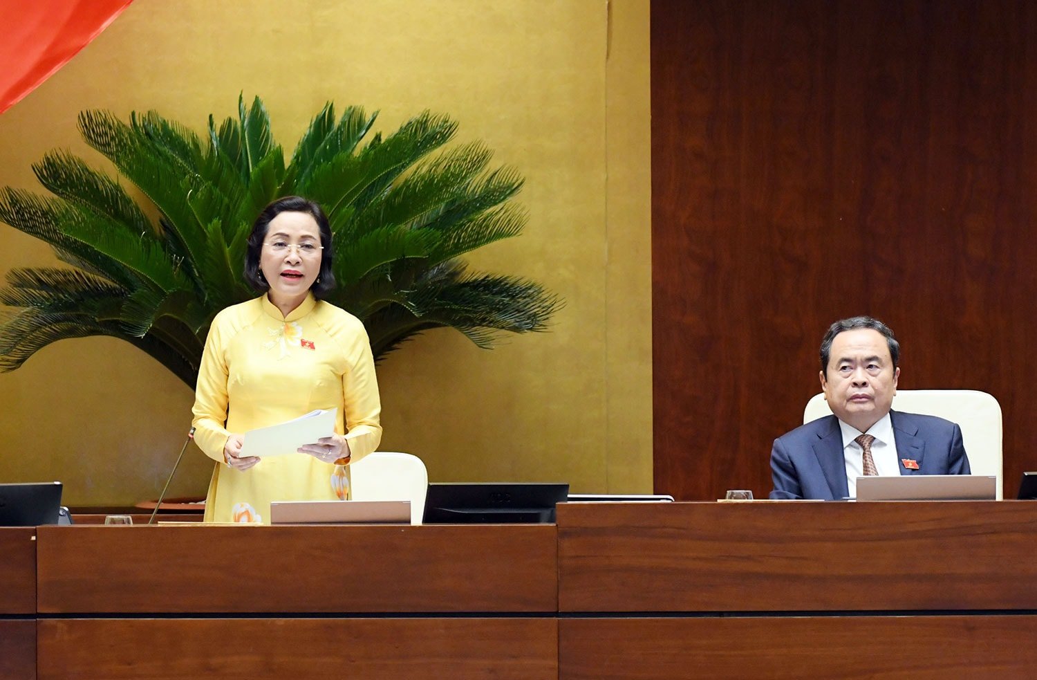 Pháp luật