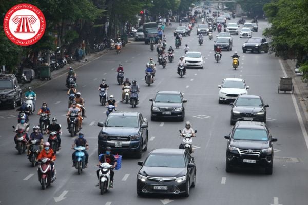 Đường bộ, hoạt động đường bộ bao gồm những gì? Quy định về chính sách phát triển đối với hoạt động đường bộ?