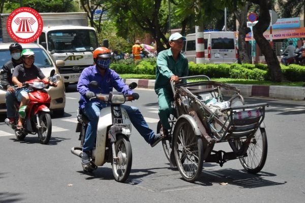 Tải mẫu sổ tiếp nhận hình ảnh vi phạm giao thông do cá nhân cung cấp 2025? Thông tin chủ xe vi phạm giao thông được xác minh thông qua đâu?