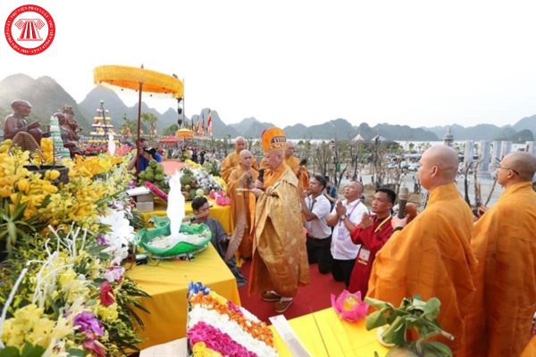 Hồ sơ đề nghị cơ quan nhà nước chấp thuận hoạt động tôn giáo của tổ chức nước ngoài tại Việt Nam gồm có các giấy tờ nào?