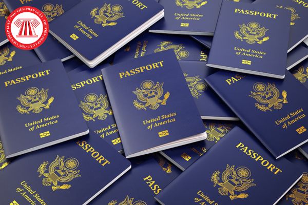 Khách du lịch là người nước ngoài cho thuê lại hộ chiếu của mình trên lãnh thổ Việt Nam có bị xử phạt không? Có bị trụt xuất về nước hay không?  