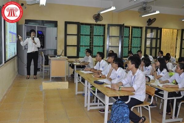 Nội dung của giáo dục phổ thông có phải bảo đảm hướng nghiệp và có hệ thống với học sinh không?