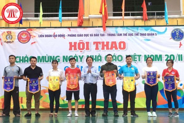 Hoạt động thể dục thể thao nào được tổ chức trong Ngày 20 11? Thầy cô có phải dịp kể lại những kỷ niệm trong nghề không?