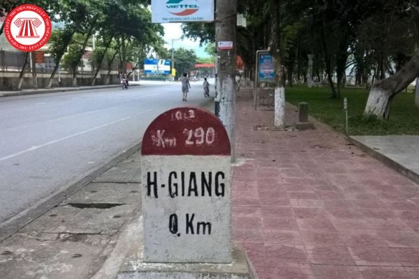 Mốc lộ giới hành lang an toàn đường bộ được xác định và quản lý như thế nào theo quy định của pháp luật?