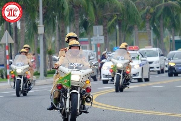 Lắp đặt thiết bị phát tín hiệu đối với xe mô tô là xe ưu tiên thực hiện thế nào theo Nghị định 151?