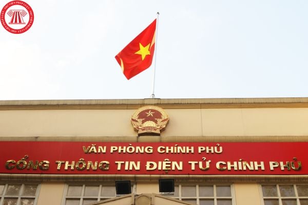 Cổng Thông tin điện tử Chính phủ có nhiệm vụ và quyền hạn quản lý, vận hành trung tâm dữ liệu điện tử của Chính phủ hay không?