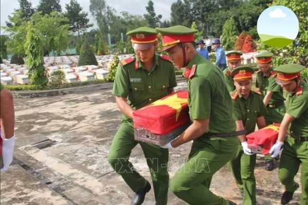 Latest form Application for moving the remains of martyrs in Vietnam? Dossiers and procedures for moving martyrs' remains outside to be buried at martyrs cemetery? 