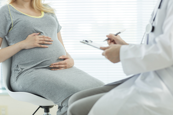 Tăng cường công tác chăm sóc phụ nữ có thai tại cơ sở cách ly
