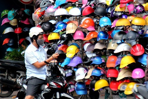 Quy chuẩn mới về mũ bảo hiểm cho người đi mô tô, xe máy