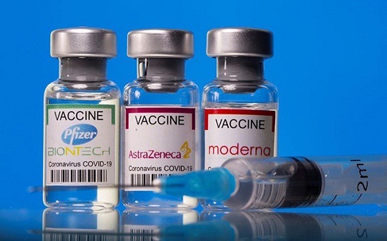 Có thể tiêm vắc xin mũi 2 Moderna cho người tiêm mũi 1 Pfizer hoặc Astrazeneca