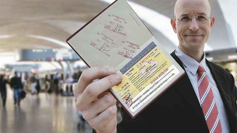 Sẽ cho phép người nước ngoài nhập cảnh, xuất cảnh bằng thị thực điện tử (Đề xuất)