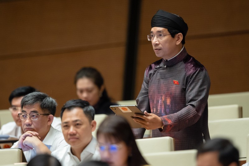 Đại biểu Quốc hội được phép mặc trang phục gì tại kỳ họp Quốc hội?
