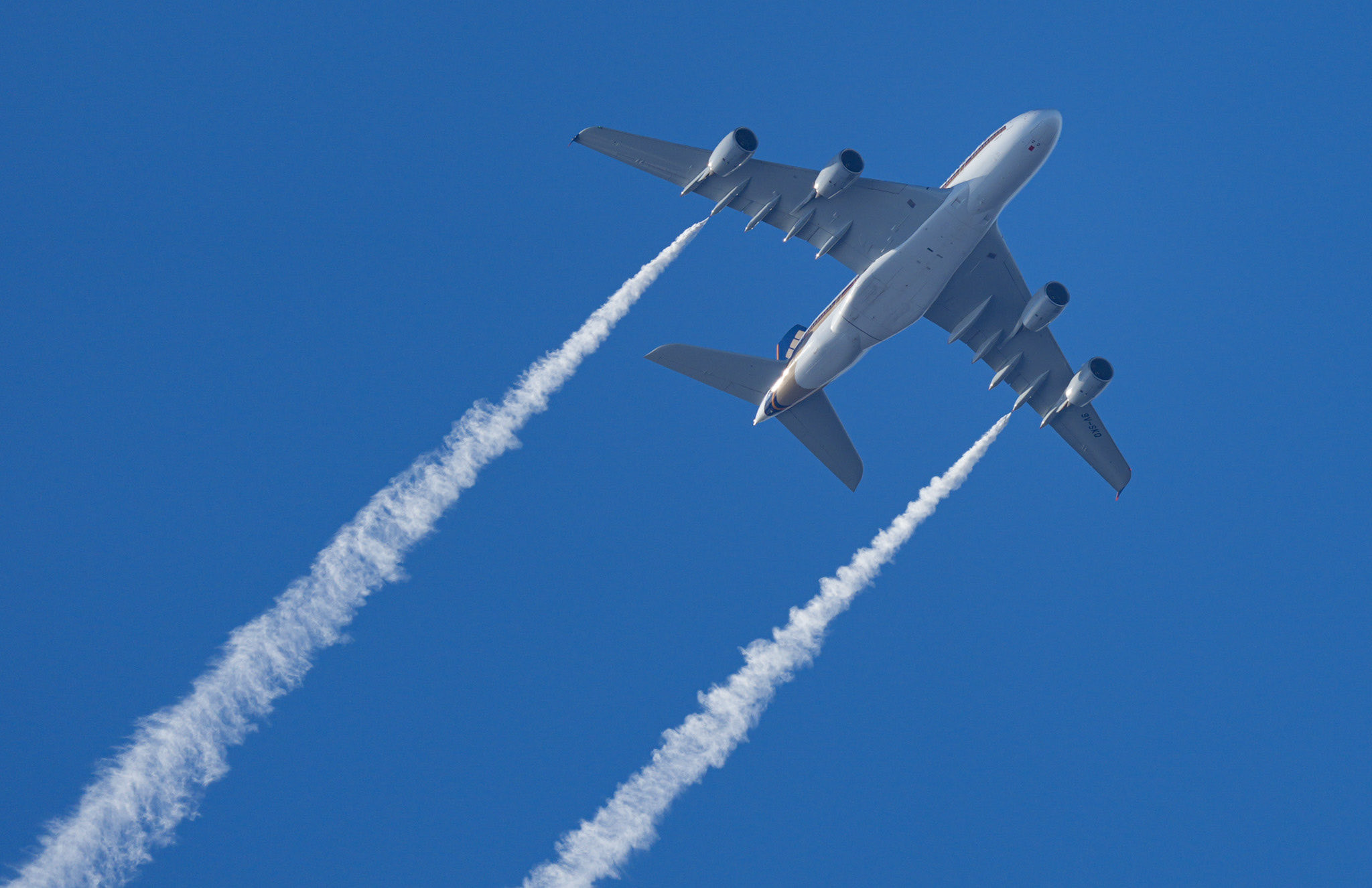 Trường hợp nào máy bay được xả nhiên liệu khi đang bay?