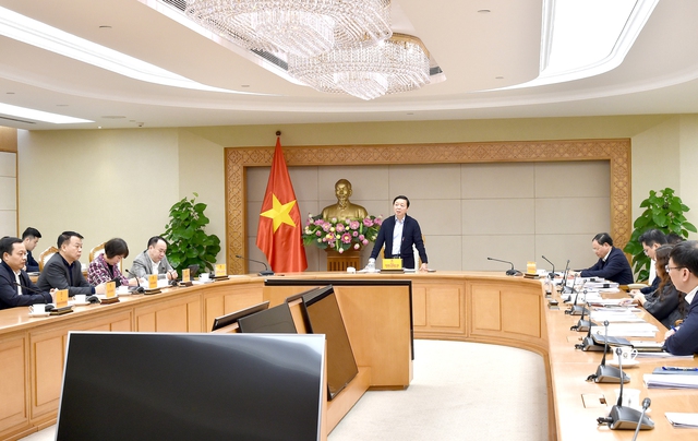 Phó Thủ tướng Trần Hồng Hà chủ trì cuộc họp về kế hoạch triển khai thực hiện Luật Đất đai (sửa đổi)