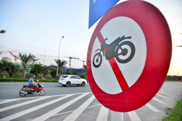 Lỗi đi vào đường cấm xe máy phạt bao nhiêu?