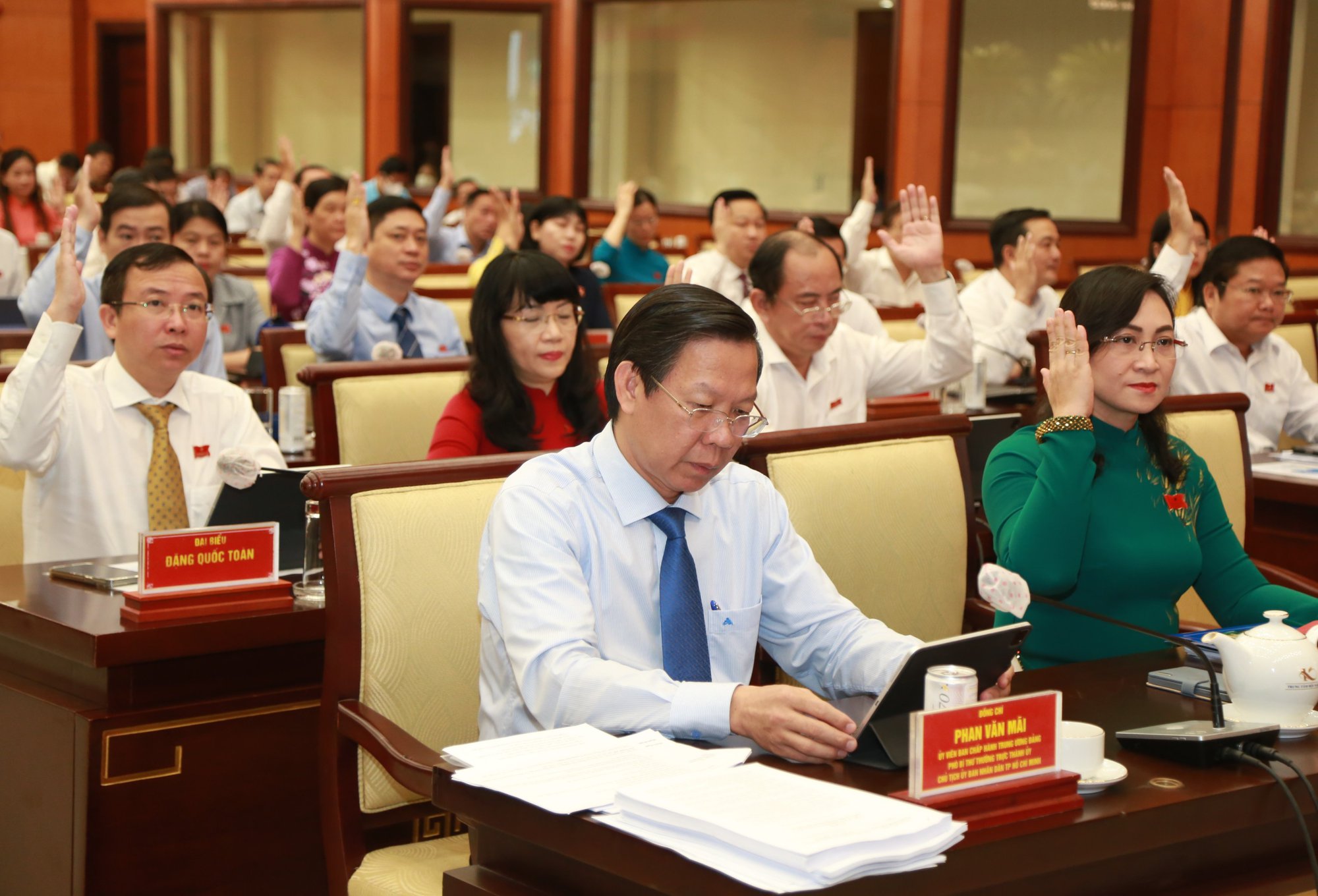 Quy định về cách thức giải quyết công việc của Ủy ban nhân dân Thành phố Hồ Chí Minh