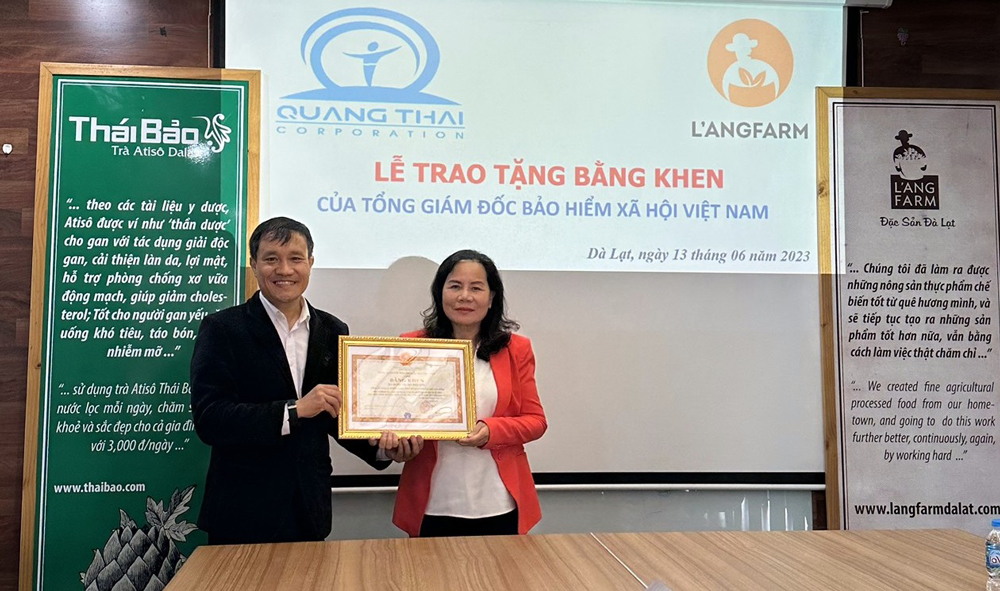 Tiêu chuẩn xét tặng Bằng khen của Tổng Giám đốc BHXH Việt Nam mới nhất