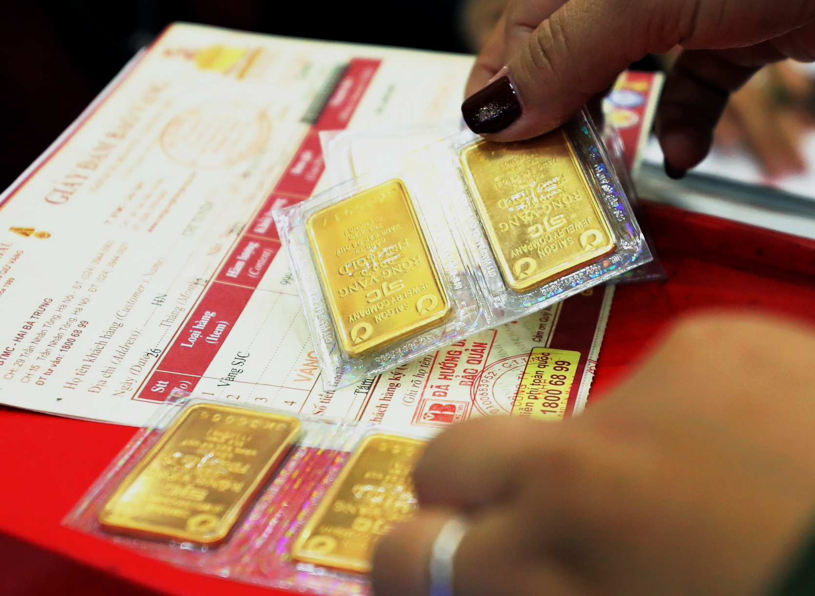 Yêu cầu thực hiện nghiêm về hóa đơn điện tử trong mua bán vàng theo từng lần