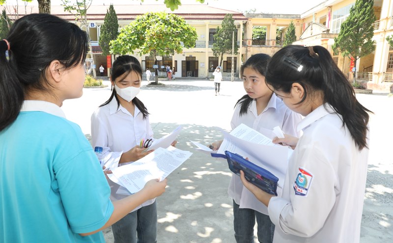 Gợi ý đáp án đề thi vào lớp 10 năm học 2024-2025 tại Ninh Bình