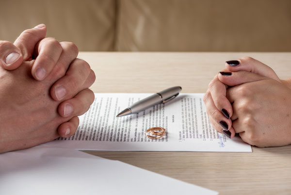 Các yếu tố được xem xét trong phân chia tài sản chung của vợ chồng khi ly hôn