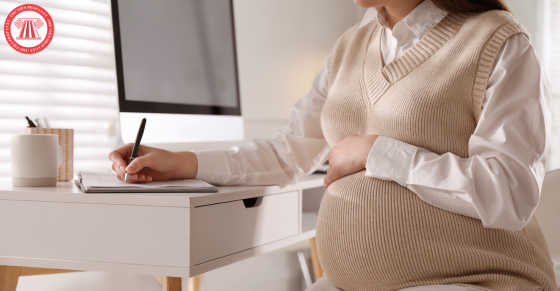 Chế độ thai sản của lao động nữ mang thai hộ trong Luật Bảo hiểm xã hội 2024