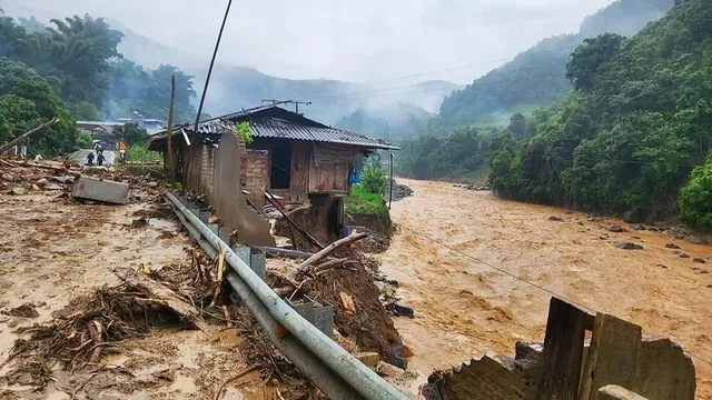 Danh sách các khu vực có nguy cơ xảy ra lũ quét, sạt lở đất sau bão số 6 