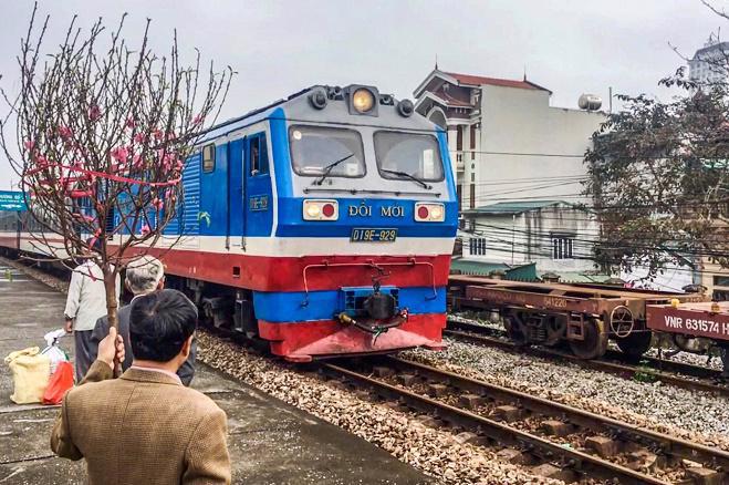 Miễn phí vé máy bay, vé tàu Tết 2025 cho 2.400 đoàn viên, người lao động về quê đón Tết Ất Tỵ