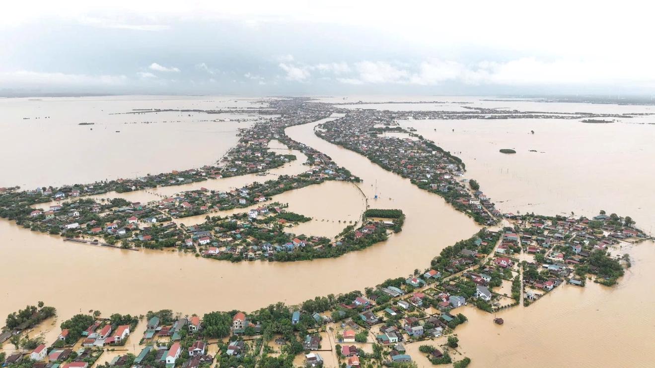 Thủ tướng yêu cầu chủ động ứng phó, khắc phục nhanh hậu quả mưa lũ ở Trung Bộ