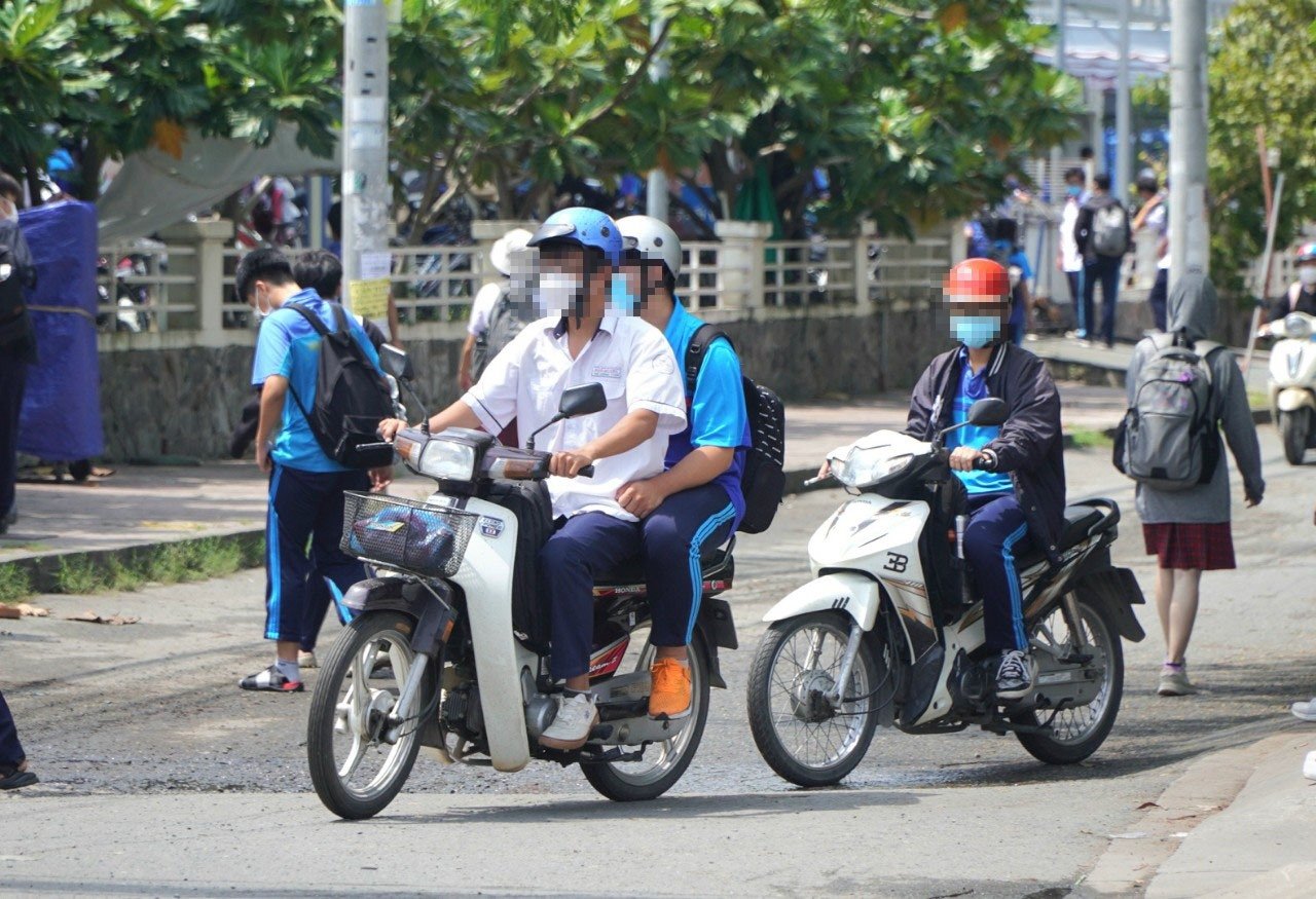 Từ 2025, học sinh phải học kỹ năng lái xe an toàn mới được lái xe gắn máy