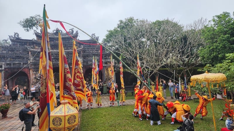 Công văn 5672: Tăng cường công tác quản lý các hoạt động văn hoá và lễ hội mừng Xuân Ất Tỵ 2025