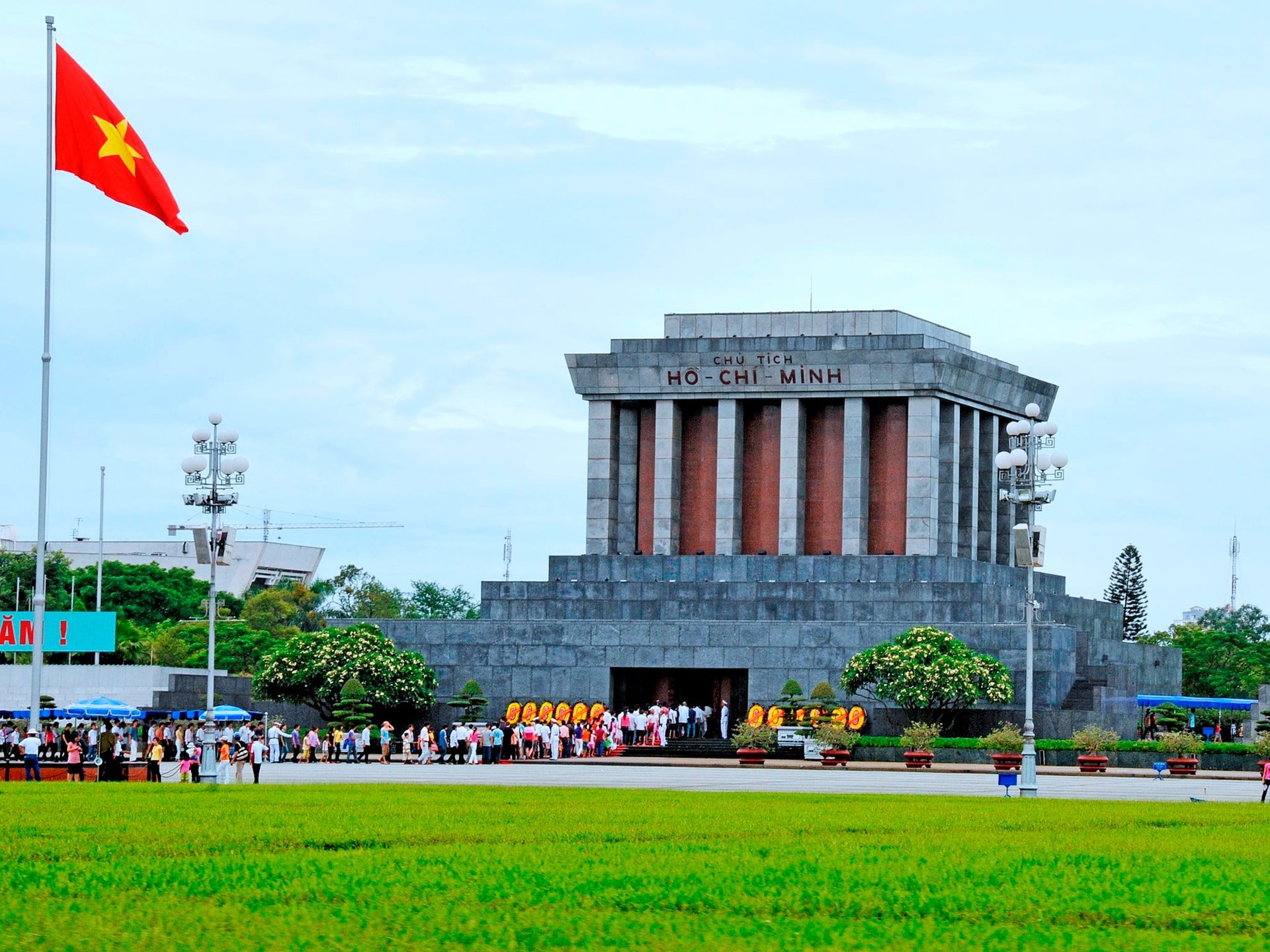 Lịch tổ chức viếng Lăng Chủ tịch Hồ Chí Minh Tết Nguyên đán 2025