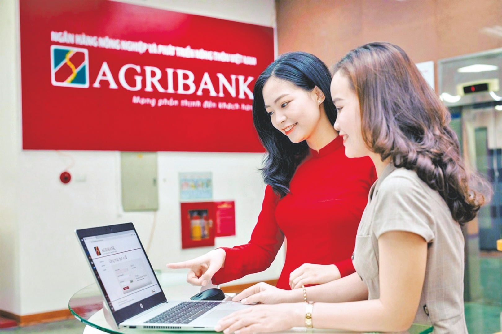 Lịch nghỉ Tết Âm lịch 2025 ngân hàng Agribank