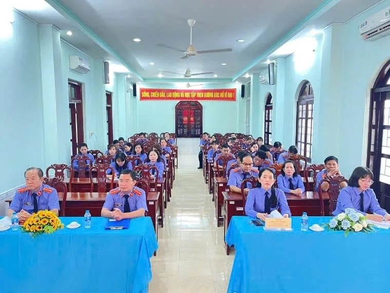 Kiểm sát viên trung cấp có thể hưởng trợ cấp đến 2 tỷ 600 triệu đồng trong trường hợp nào?