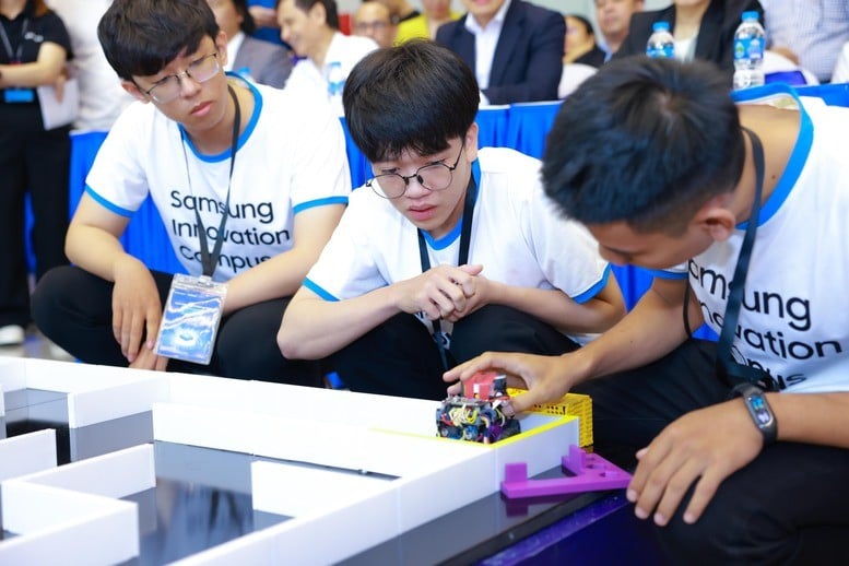 Nghiên cứu xây dựng Nghị quyết của Bộ Chính trị về đột phá giáo dục và đào tạo